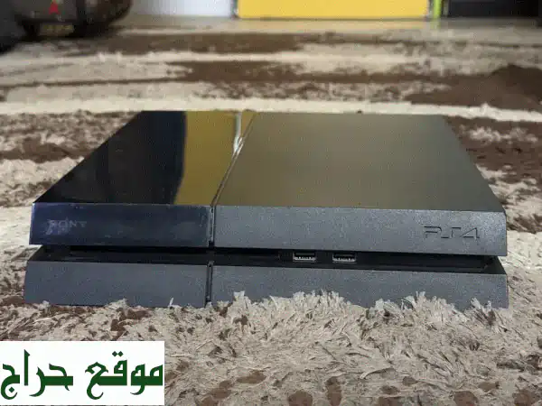 بلايستيشن 4 بحالة ممتازة جداً - يد تحكم أصلية | أختام المصنع سليمة 💯 2