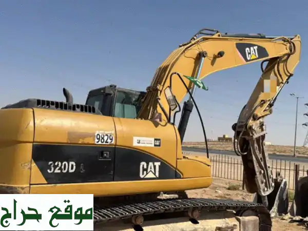 فرصة ذهبية: JCB موديل 2014 وحفارات 320 موديل 2012 للبيع - معدات ثقيلة جاهزة للمشاريع!