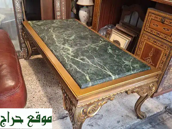 طاولة قهوة عتيقة فاخرة | رخام وخشب مذهب أصيل | لمسة من التاريخ لمنزلك