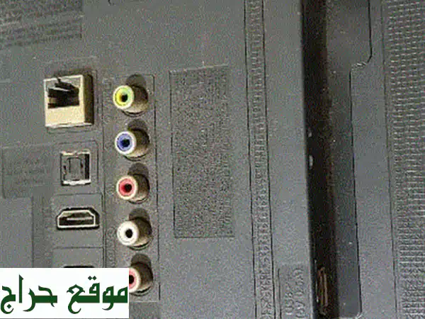 فرصة ذهبية: تلفزيون سامسونج سمارت 32 بوصة الأصلي - حالة ممتازة للبيع! 4