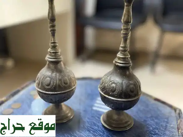 سحر الزمن الجميل: زجاجتا عطر فضة عتيقة يدوية | تحف نادرة بحالة ممتازة 2