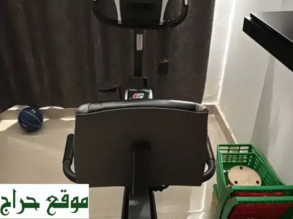 احصل على تمارين ركوب الدراجات المفضلة لديك من المنزل مع proform 325 csx 2022 recumbent bike. تتميز ... 2