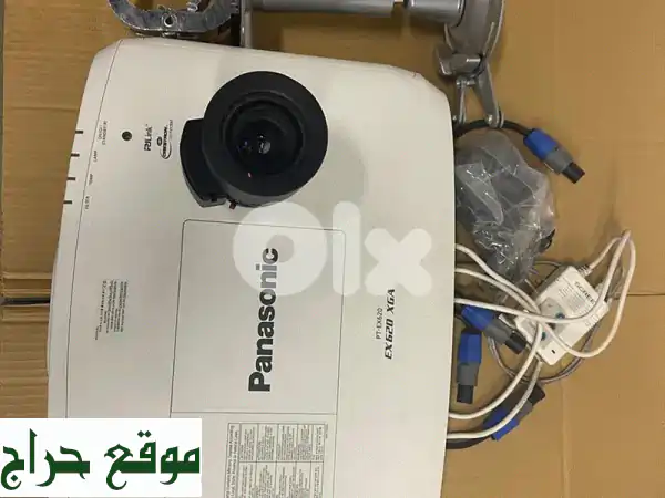 حزمة فاخرة متكاملة: نظام سينما منزلية احترافي، فعاليات وعروض تقديمية مبهرة | بروجكتر، سماعات، مايكروفونات والمزيد | حالة ممتازة للبيع في بيروت 2