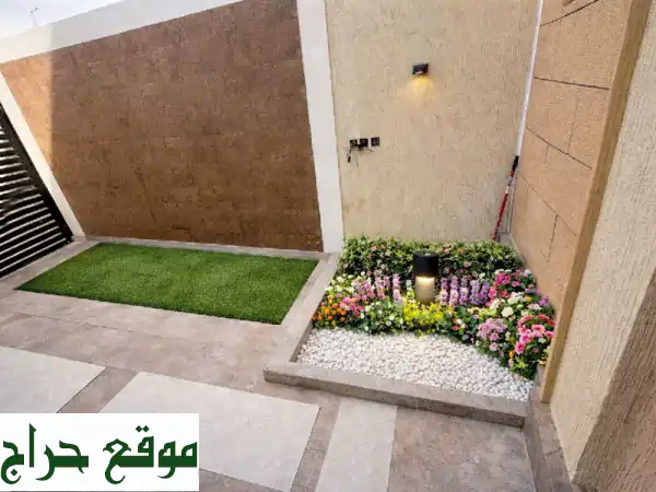 تنسيق حدائق احترافي | زراعة ثيل طبيعي، ري أوتوماتيكي، تركيب عشب صناعي ونخيل 3