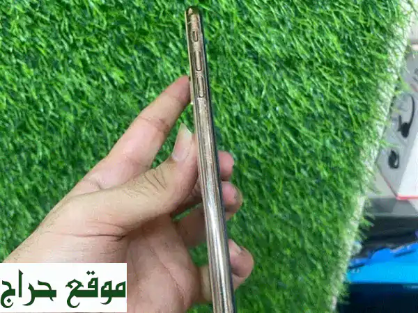 ⚡️ فرصة ذهبية! ايفون Xs Max ذهبي 256 جيجا | كالجديد - لم يُصلح قط | مسقط السيب 2