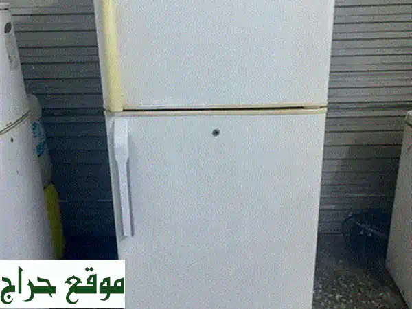 فرصة لا تُعوّض! ثلاجة صغيرة شبه جديدة | نقية 100% (لم تُستخدم للحوم) | مثالية للنباتيين والمهتمين بالنظافة القصوى. 3