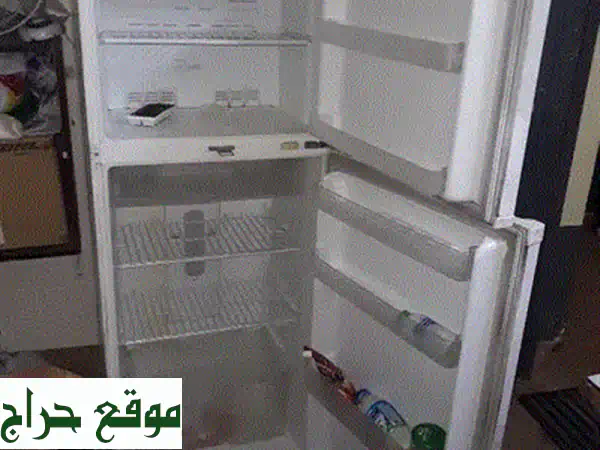 فرصة لا تُعوّض! ثلاجة صغيرة شبه جديدة | نقية 100% (لم تُستخدم للحوم) | مثالية للنباتيين والمهتمين بالنظافة القصوى. 4