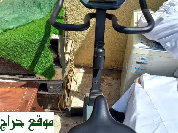 مشاية رياضية (جهاز جري) بحالة كالجديدة للبيع | فرصتك للياقة منزلية ذكية! 2