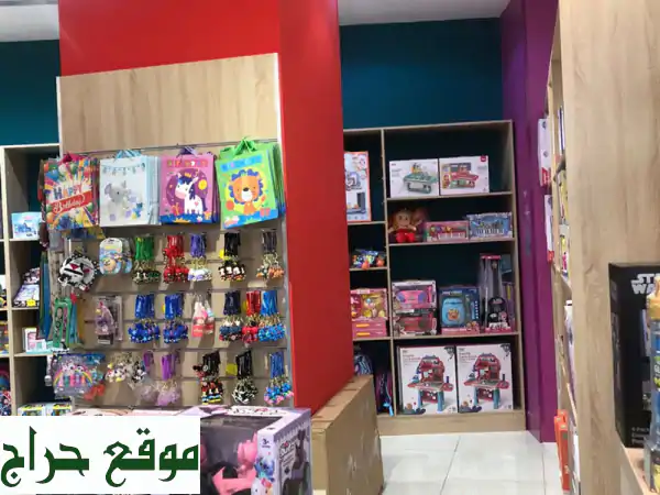 فرصة ذهبية بأبوظبي: تصفية شاملة لمخزون ألعاب بالجملة + تجهيزات محل كامل! 3
