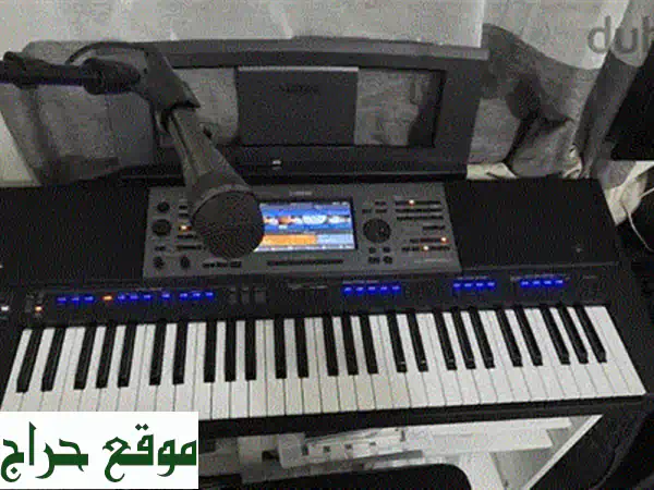 Yamaha PSRSX720 Digital Keyboard 61Key Organ 3