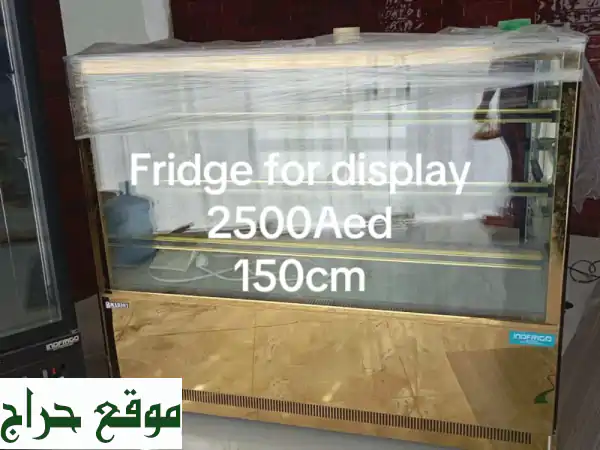 فرصة ذهبية في عجمان! أيس ميكر AED50، ثلاجة كيك وعرض مشروبات للبيع - جهّز مشروعك الآن!