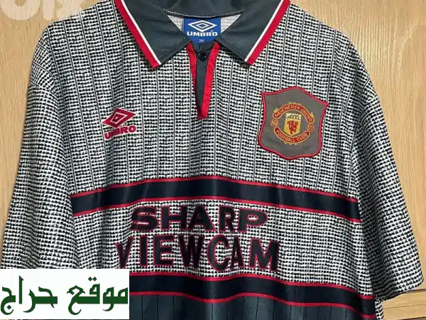فرصة نادرة: قميص مانشستر يونايتد بيكهام 1994 الأصلي Umbro XXL – قطعة تاريخية بـ 30$! 3