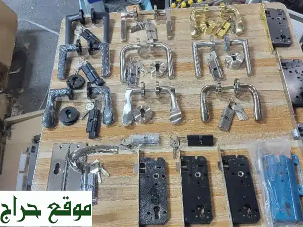 فرصة ذهبية لتجار الجملة: 300 طقم قبضات أبواب ممتازة و350 كالون ميكس – جاهزة للتسليم الفوري! 3
