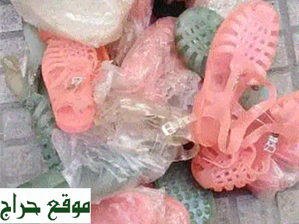 صنادل بحرية جديدة للسيدات 2024 | مقاسات متنوعة لراحة وأناقة الشاطئ