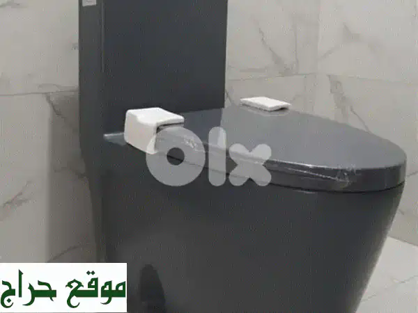 مقاعد حمام أسود ورمادي | لمسة فخامة وعصرية تدوم لحمامك 2