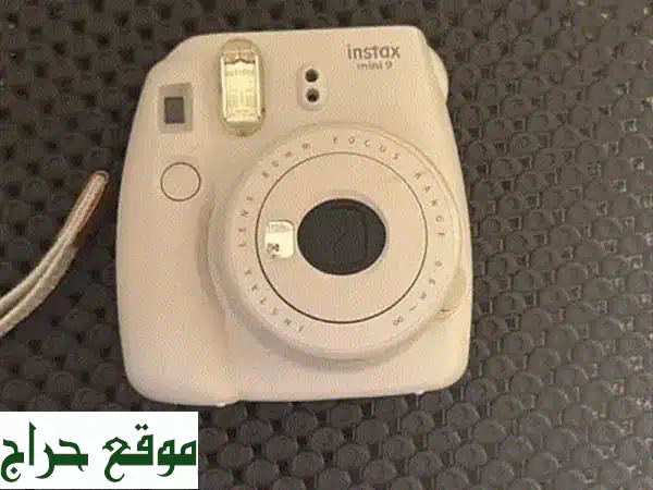 كاميرا FUJIFILM Instax Mini 9 الفورية الأصلية | Mini 9 مع علبة وحافظة | التقط ذكرياتك الآن!