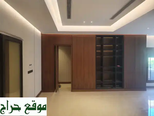 حلول متكاملة: ديكورات خشبية فاخرة، تصميم معارض احترافي، تنظيم حفلات فريد!