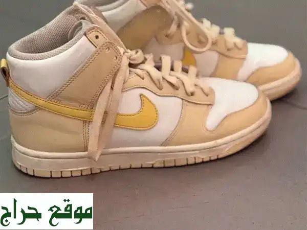 نايكي دانك هاي Pale Vanilla | مقاس 4.5 UK | أيقونة الثمانينات (تراث أحذية جوردن) | مستعملة، نظيفة ومع العلبة 2
