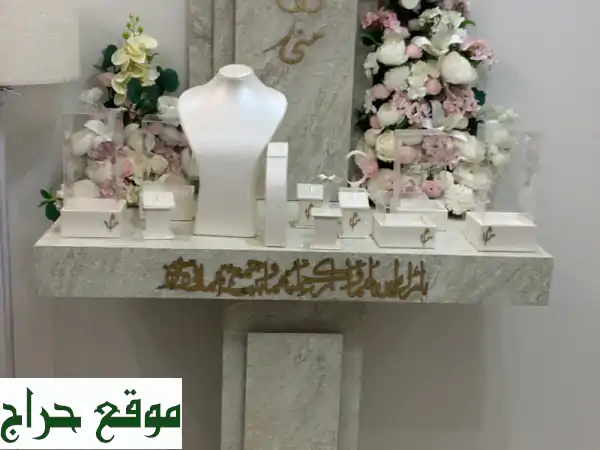 عربية ملكة فاخرة (عربة شبكة) للبيع - شبه جديدة، خشب أصلي وتفصيل يدوي مميز!
