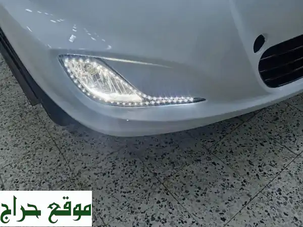 إضاءة LED متطورة لسيارتك: ليدات أمامية وخلفية للشمعات والأسطبات مع الفرامل | أمان، رؤية، وأناقة!