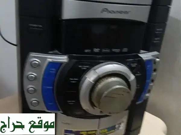 ستيريو CD متكامل مستعمل بحالة ممتازة مع سماعتين | نظام صوتي عالي الجودة 4