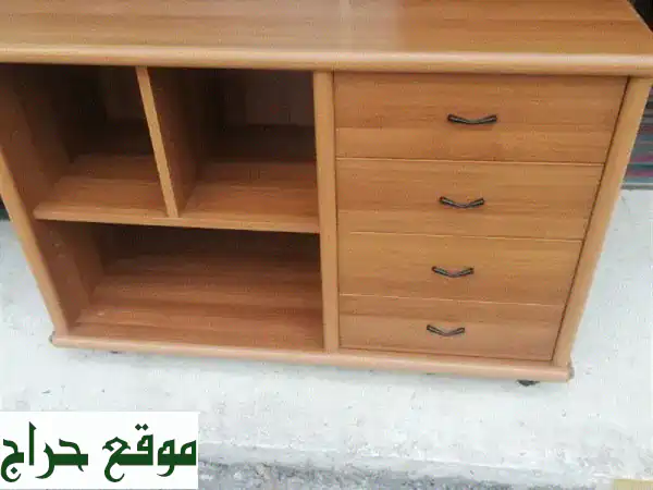 طاولة خشب مسيف أوروبي فاخرة: أناقة تدوم لمنزلك العصري