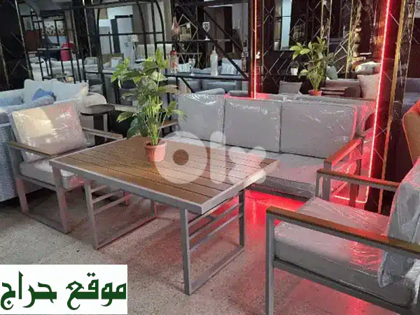 أناقة متكاملة لحديقتك: طقم أثاث خارجي ستيل 5 مقاعد وطاولة بيج | مقاوم للعوامل الجوية