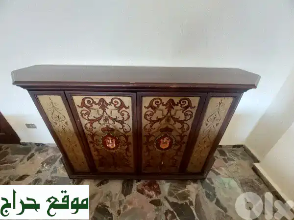 تحفة فرنسية أصيلة: خزانة أنتيك (French Antique Cabinet) نادرة - أثاث فاخر وديكور راقي