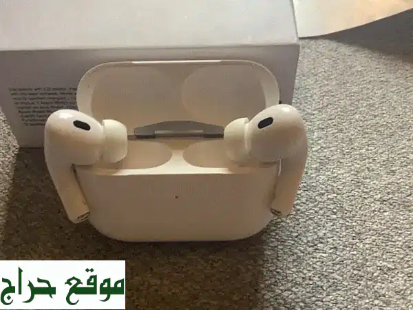 فرصة ذهبية: ايربودز ابل (الإصدار الأحدث) بحالة ممتازة - شبه جديدة للبيع! 4