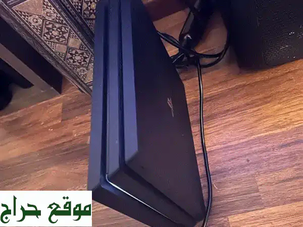فرصة ذهبية: بلايستيشن 4 برو 1TB كالجديد تماماً! جاهز للعب بـ 3 يدات تحكم أصلية (2 منها جديدة كلياً) 3