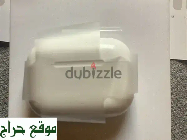 فرصة ذهبية: ايربودز ابل (الإصدار الأحدث) بحالة ممتازة - شبه جديدة للبيع! 3