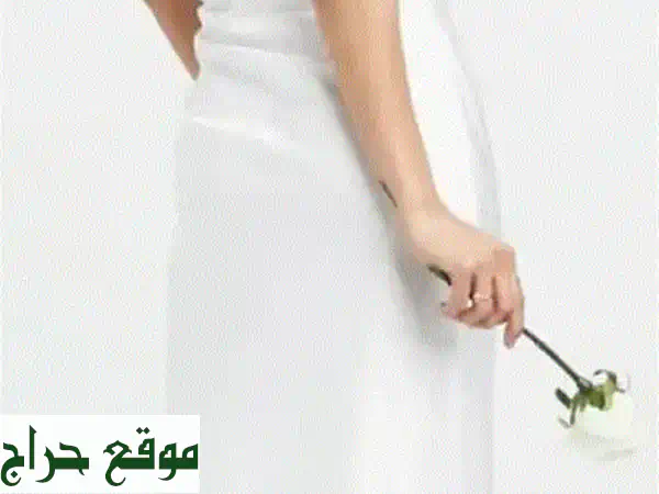 فستان زفاف ASOS Rosanna ساتان أبيض جديد مقاس 44 | إطلالة عصرية ساحرة بفتحة جانبية جذابة 2