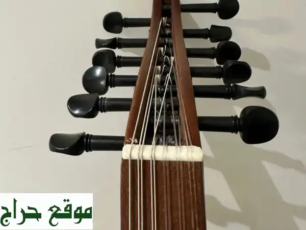 عود مصري أصيل جديد 'جوهرة الفن' | تجربة عزف فاخرة مع حقيبة (900 درهم) 3