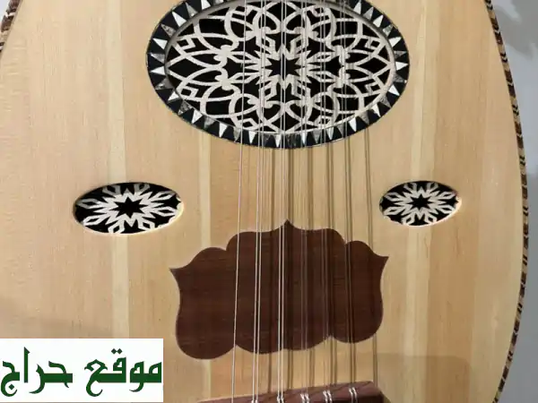 عود مصري أصيل جديد 'جوهرة الفن' | تجربة عزف فاخرة مع حقيبة (900 درهم) 2