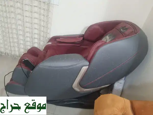 للبيع: كرسي مساج فاخر بالشارقة الخان - حالة ممتازة، استرخاء يومي بـ 800 درهم فقط!