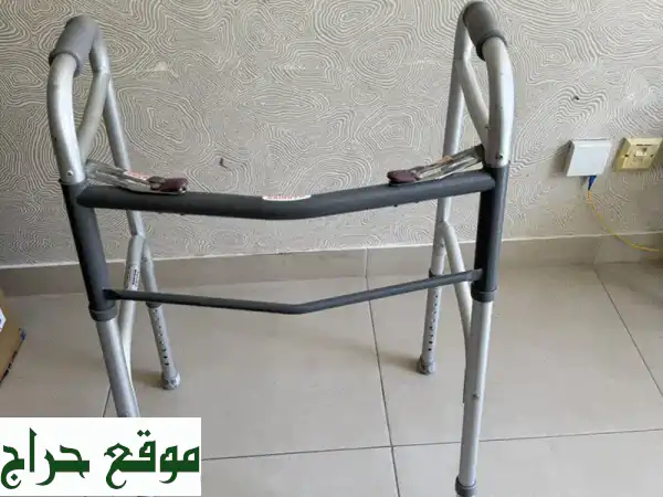 مشاية قابلة للطي للكبار: استقلالية وأمان في كل خطوة! (جاهزة للاستلام)