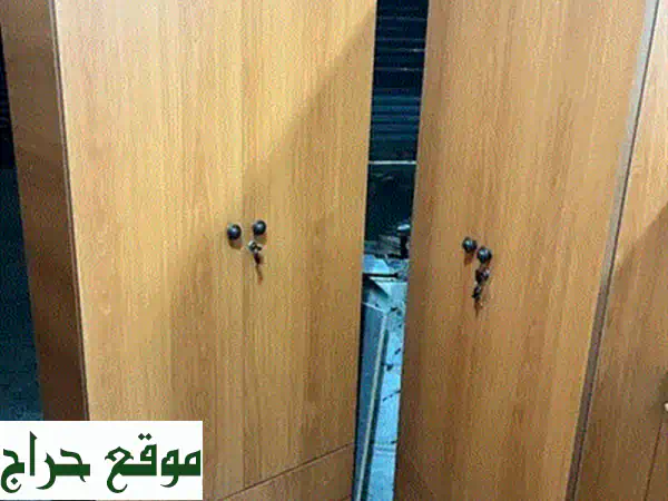 خزانة ملابس خشبية فاخرة | أناقة وتنظيم لغرفة نومك بحالة ممتازة! 3