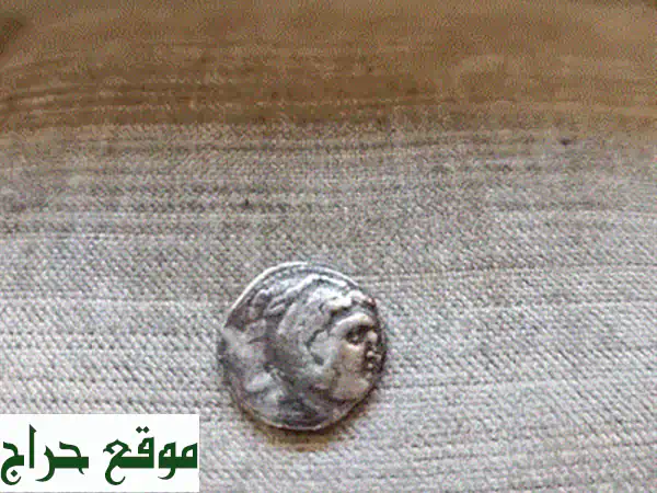 كنز تاريخي: مصباح زيت روماني أصيل من القرن الثالث الميلادي (فخار تيراكوتا) 3