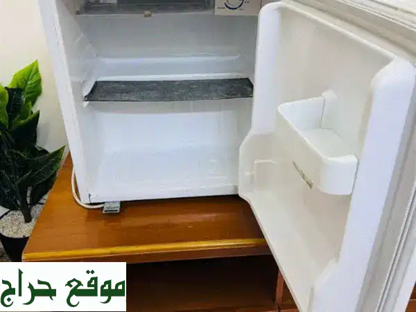 ثلاجة سامسونج ميني | فريزر صغير بحالة ممتازة - الحل الأمثل لمساحتك! 2