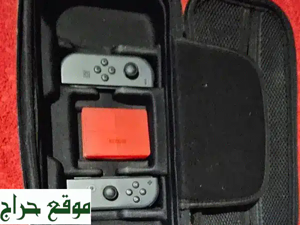 نينتندو سويتش (Nintendo Switch) بحالة ممتازة كالجديد | كامل الملحقات والجراب | فرصة لا تفوّت!