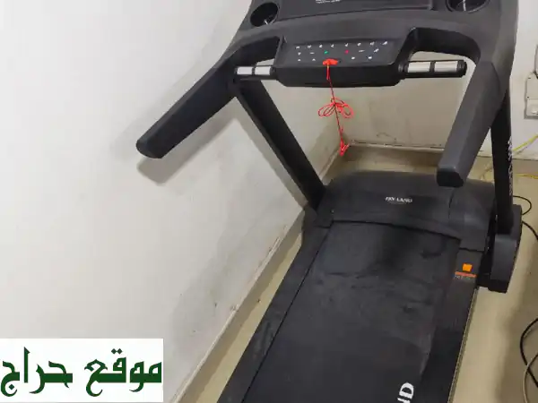 فرصة لا تعوض! جهاز رياضي بحالة الجديد (شهر استخدام فقط) للبيع بـ 1500 درهم في ربدان. انطلق نحو هدفك!