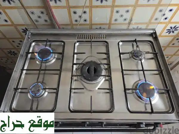 فرصة ذهبية! فرن غاز قائم (بوتاجاز) مستعمل 25 ريال عماني - يعمل بكفاءة ممتازة! 3