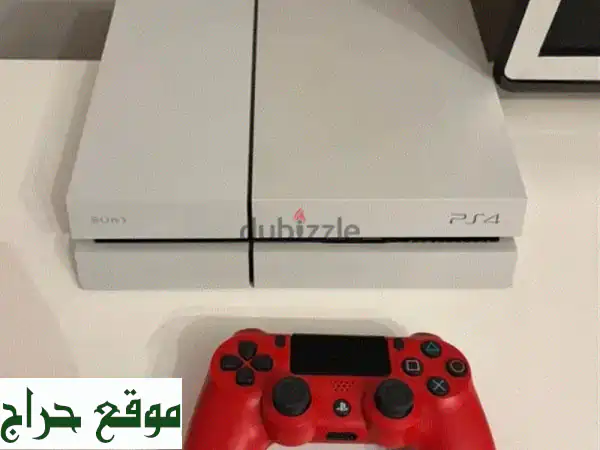 اقتنِ الآن: بلايستيشن 4 جلاسيير أبيض (9/10) - 500GB | يد تحكم | ألعاب + لعبة مجانية!