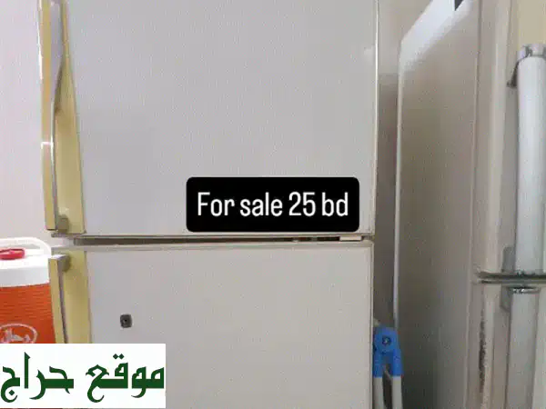 ثلاجة LG فاخرة للبيع: أداء استثنائي بسعة 14 قدم! بحالة ممتازة وجاهزة لمنزلك.