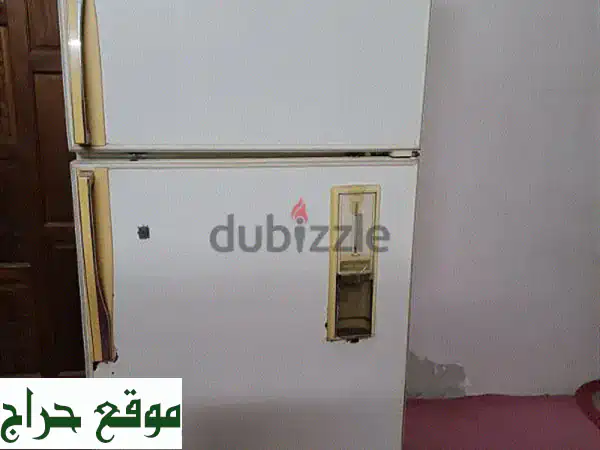 ثلاجة LG فاخرة للبيع: أداء استثنائي بسعة 14 قدم! بحالة ممتازة وجاهزة لمنزلك. 3