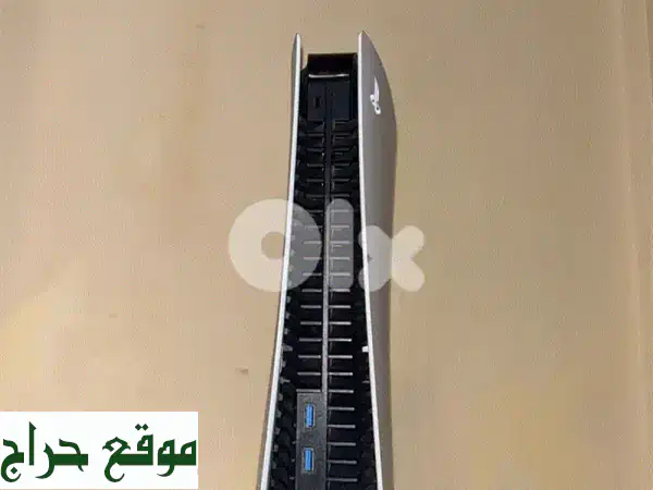 فرصة ذهبية: بلايستيشن 5 مستعمل (سنتين) بحالة ممتازة | PS5 للبيع مع يد تحكم كامو وكامل الملحقات الأصلية 3