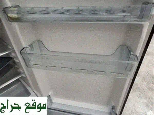 فرصة لا تعوض: ثلاجة كبيرة (حجم عائلي) للبيع - نظيفة، تعمل بكفاءة تامة وتبريد مثالي! 3