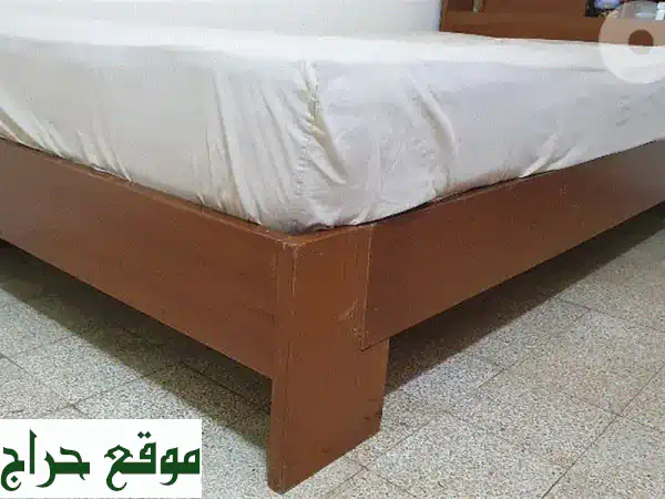 فرصة لا تفوّت: سرير مفرد ونص (٢٢٠x١١٠) بمرتبة وجرور - أناقة عتيقة بـ 100$ فقط في بيروت! 4