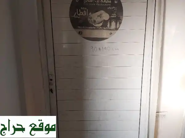 فرصة لا تعوض! 9 أبواب ألومنيوم فاخرة بحالة ممتازة للبيع في أبوظبي | مصفح الصناعية 4