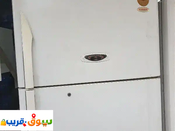 فرصة ذهبية! ثلاجة كبيرة للبيع بحالة ممتازة وتبريد...